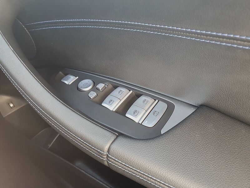 More views of BMW X3
