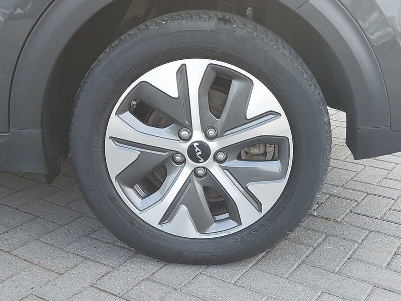 More views of Kia E-Niro