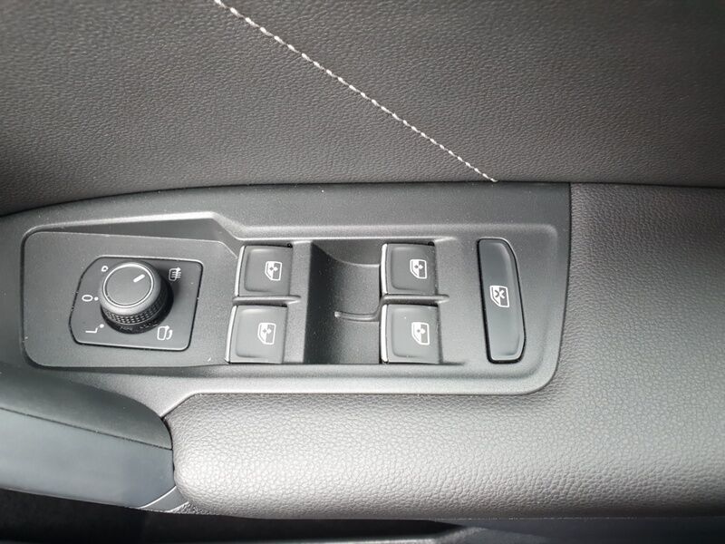 More views of Volkswagen Tiguan