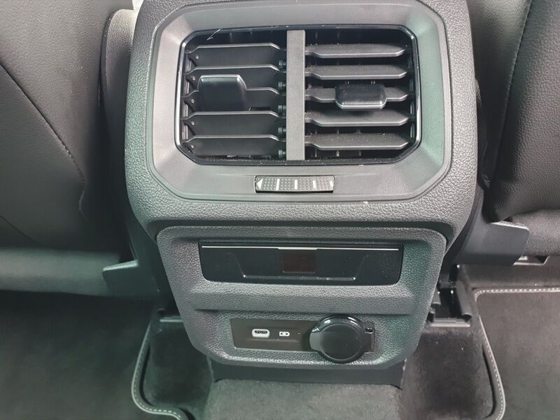More views of Volkswagen Tiguan
