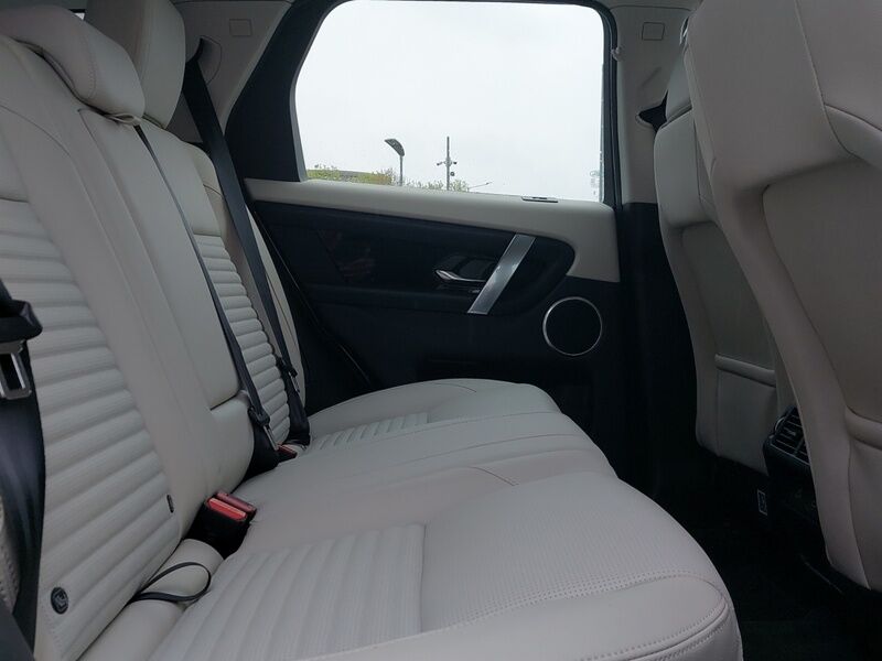 More views of Land Rover Discovery Sport