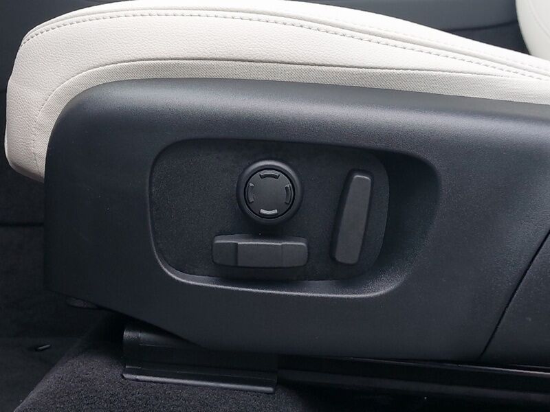 More views of Land Rover Discovery Sport