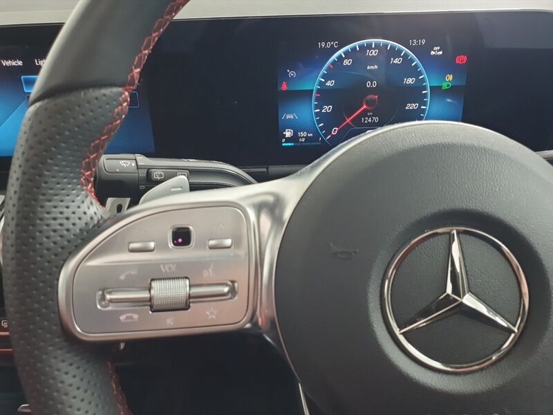 More views of Mercedes-Benz GLA