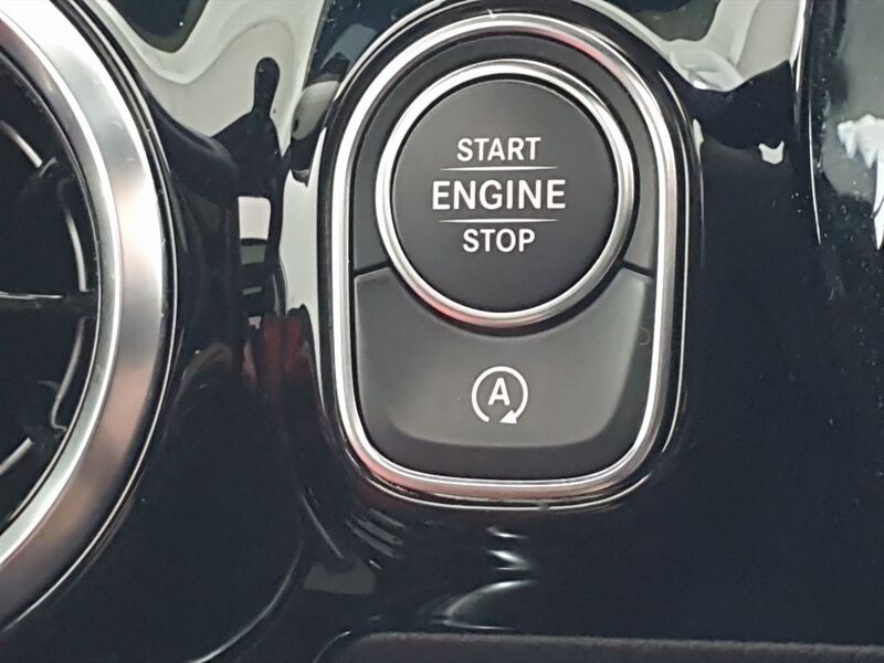 More views of Mercedes-Benz GLA