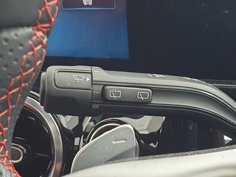 More views of Mercedes-Benz GLA