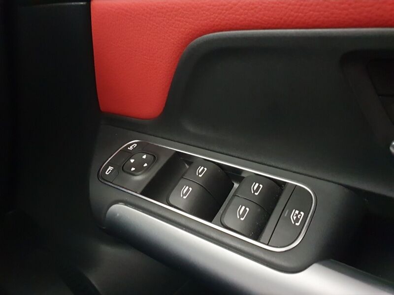 More views of Mercedes-Benz GLA