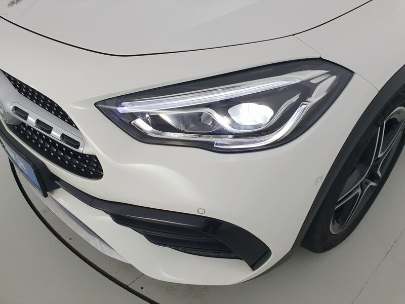 More views of Mercedes-Benz GLA