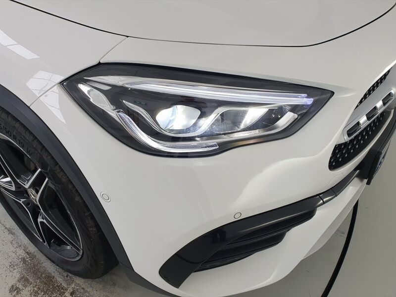 More views of Mercedes-Benz GLA