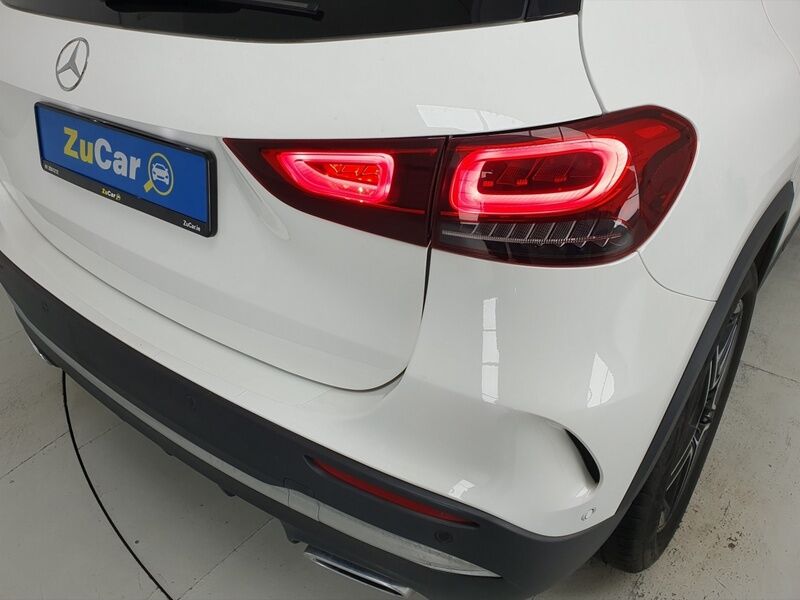 More views of Mercedes-Benz GLA