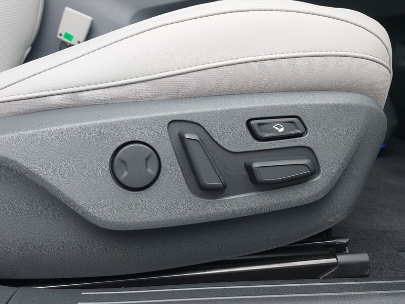 More views of Kia EV6