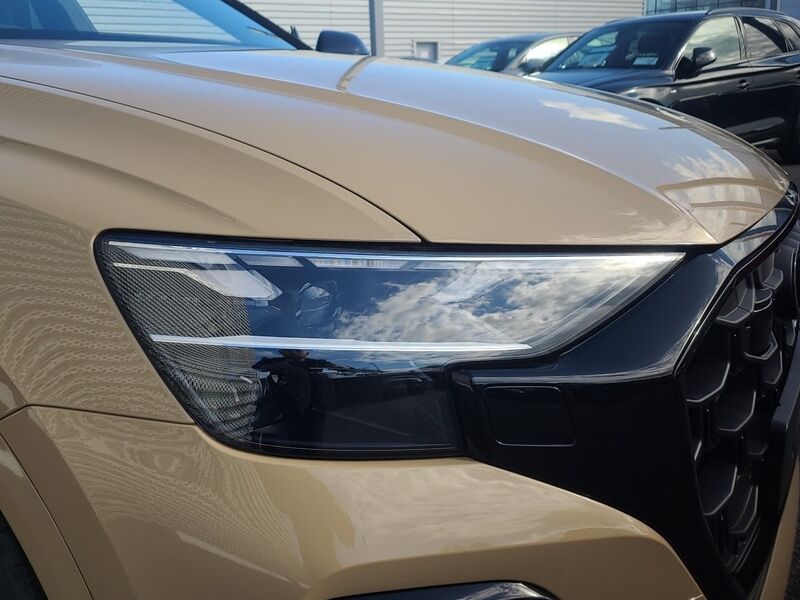 More views of Audi Q8