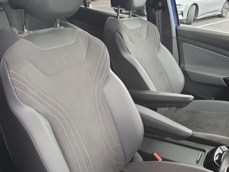 More views of Volkswagen ID.5