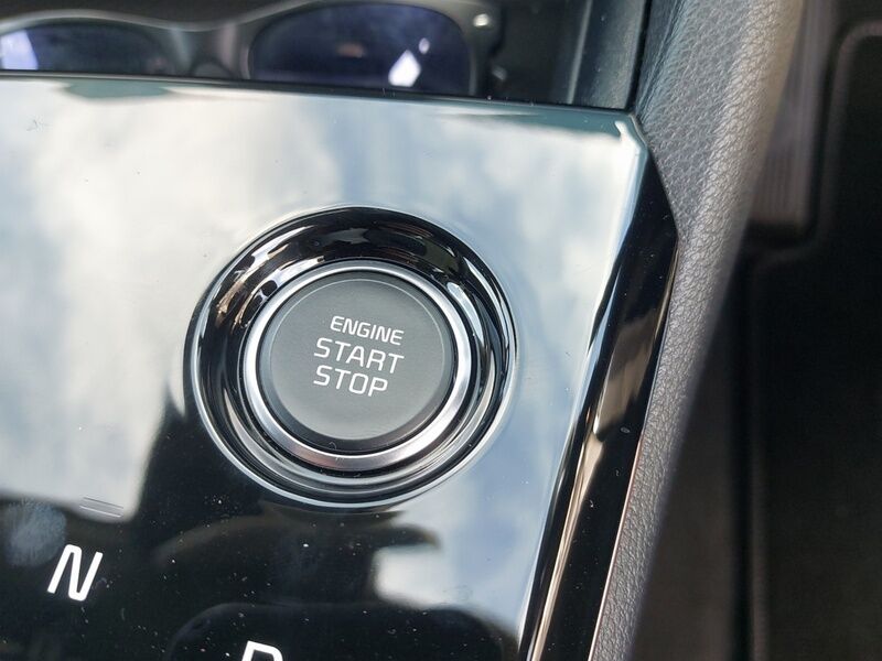 More views of Kia Sportage