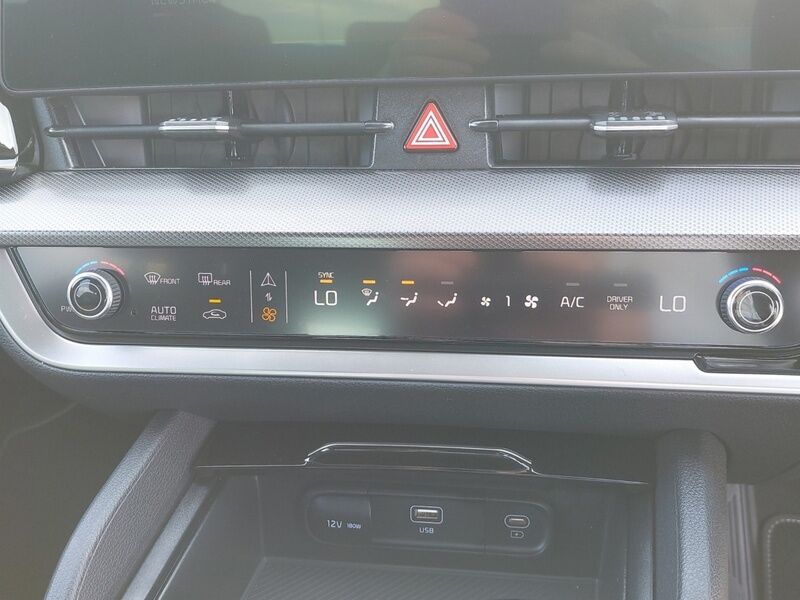 More views of Kia Sportage