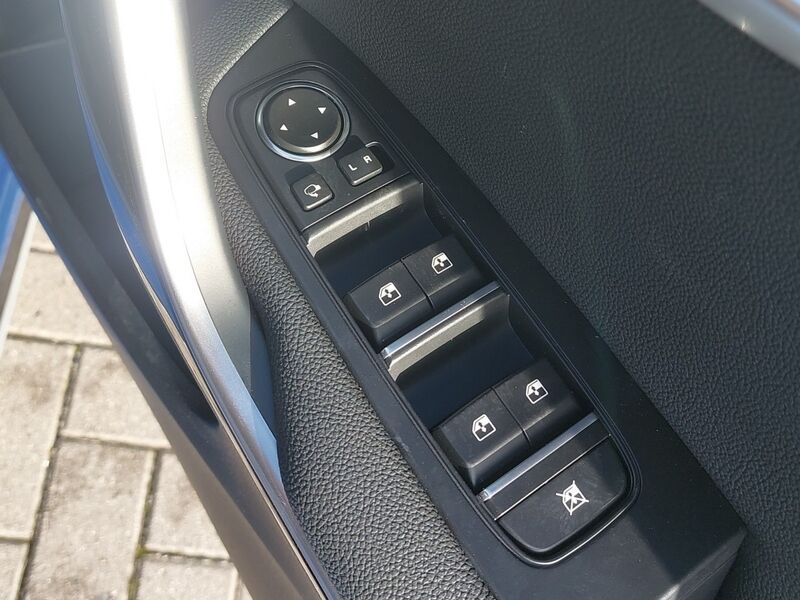 More views of Kia Ceed