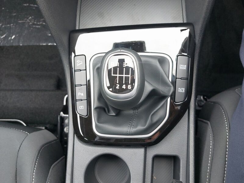 More views of Kia Sportage
