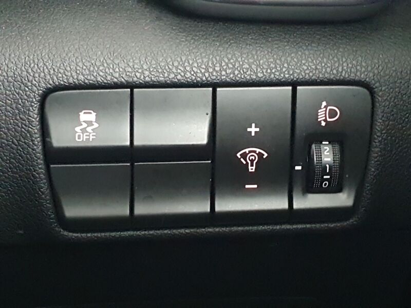 More views of Kia Sportage