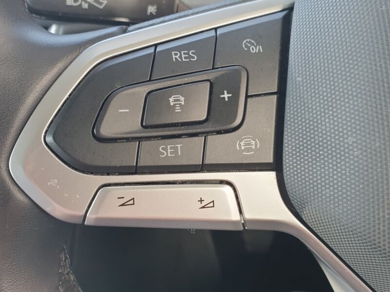 More views of Volkswagen T-Roc