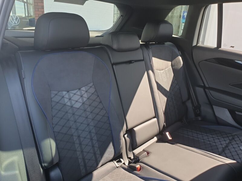 More views of Volkswagen Tiguan