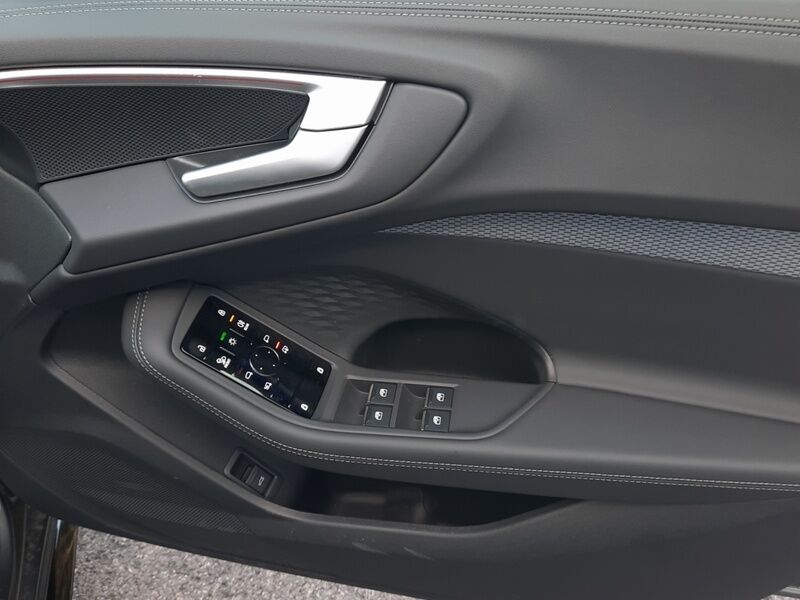 More views of Audi A5