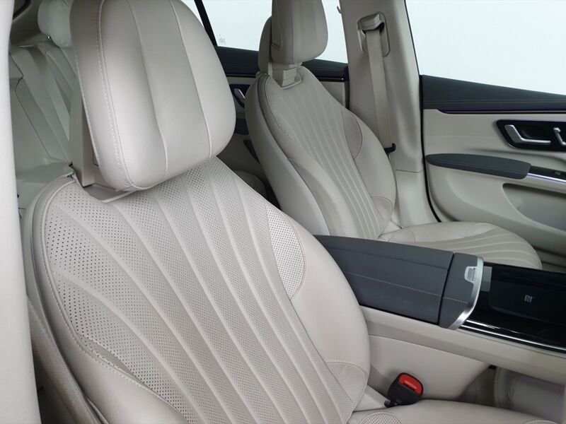 More views of Mercedes-Benz EQS