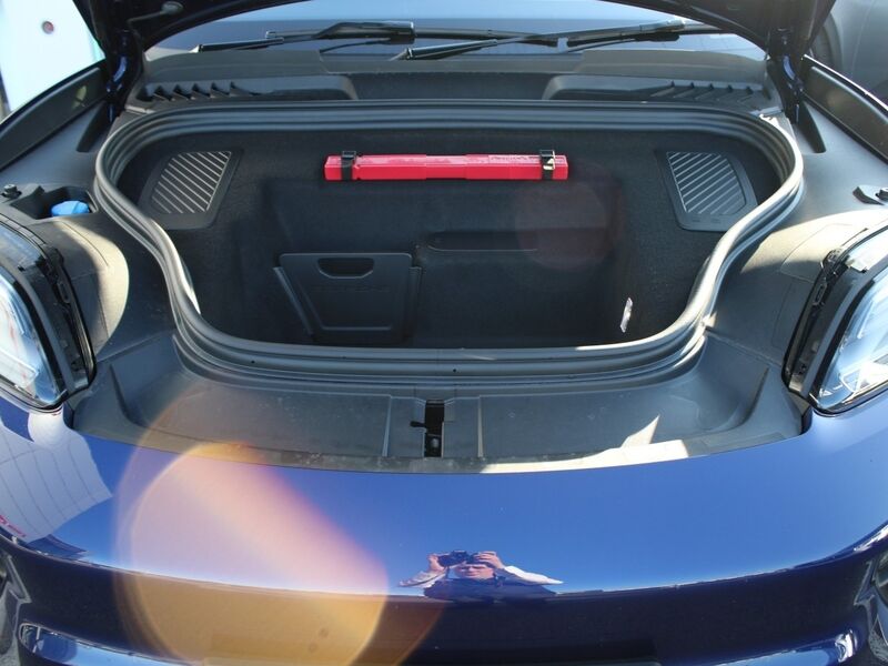 More views of Porsche Macan