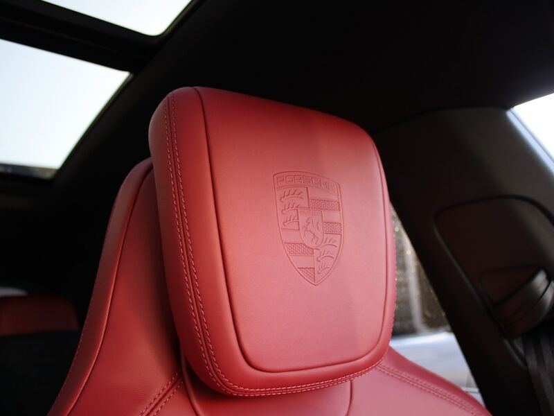 More views of Porsche Macan