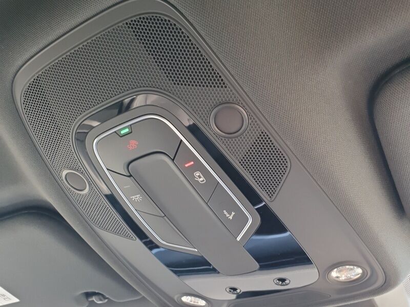 More views of Audi A6