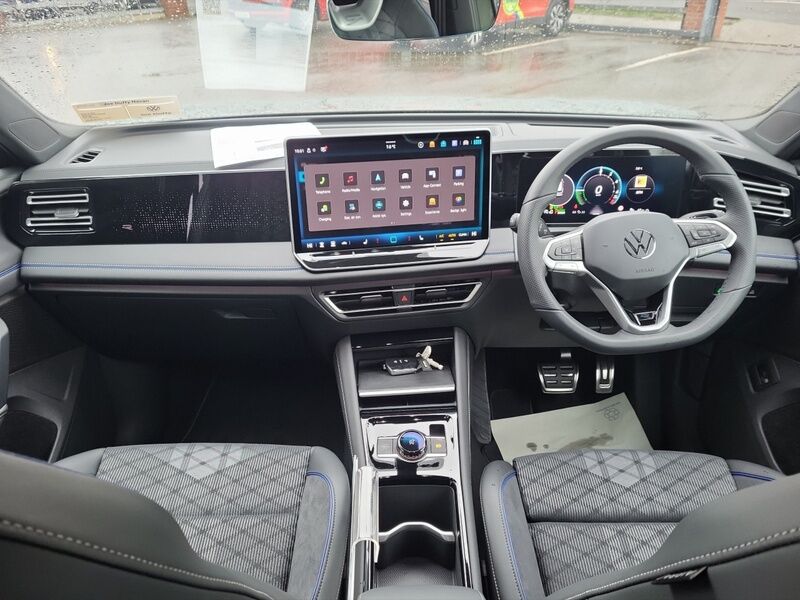 More views of Volkswagen Tiguan