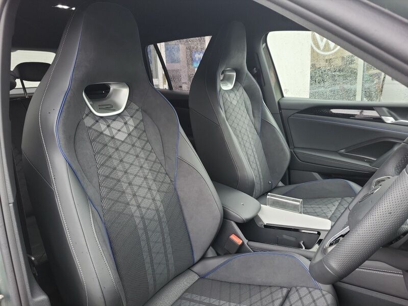 More views of Volkswagen Tiguan
