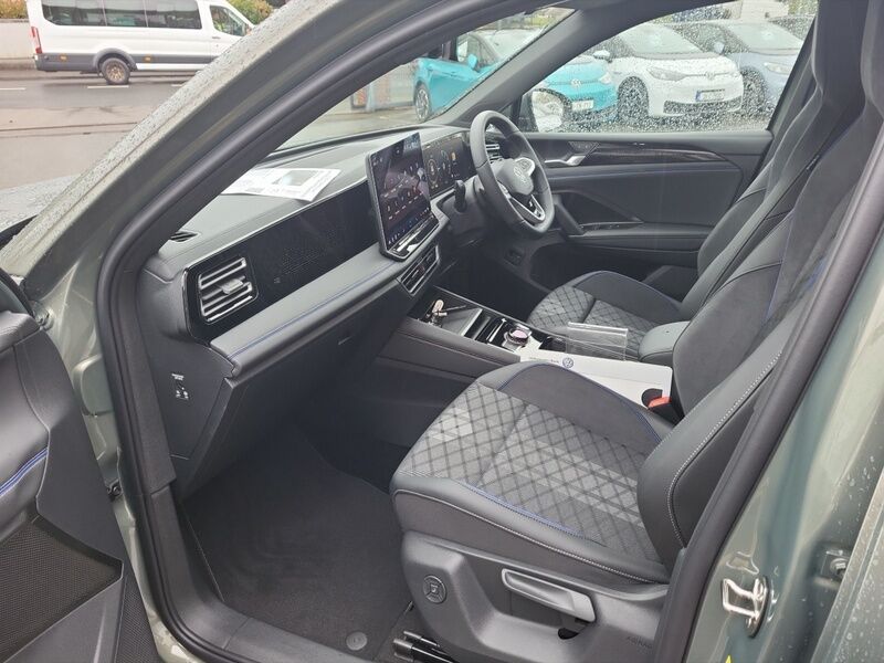 More views of Volkswagen Tiguan