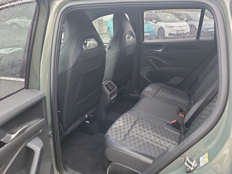 More views of Volkswagen Tiguan