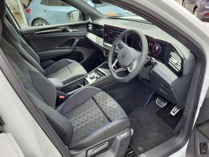 More views of Volkswagen Tiguan
