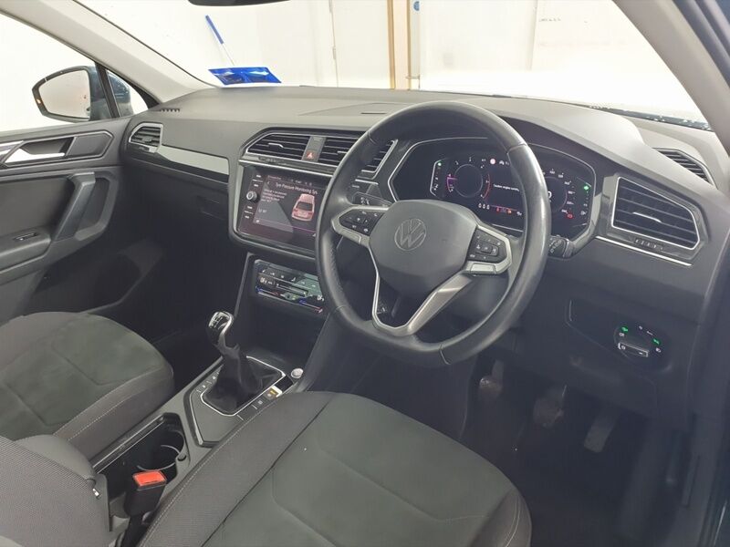 More views of Volkswagen Tiguan