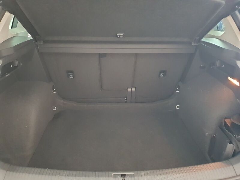 More views of Volkswagen Tiguan