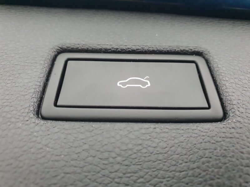 More views of Volkswagen Tiguan