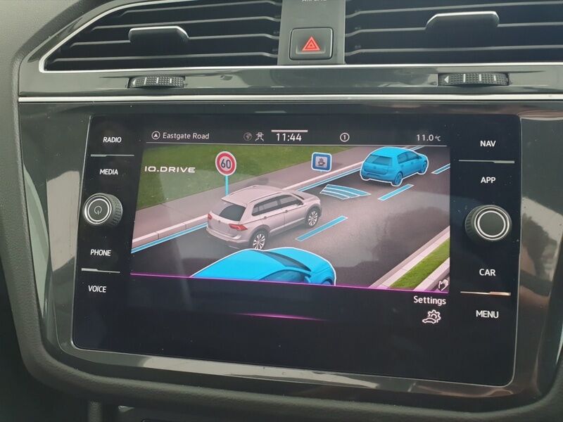 More views of Volkswagen Tiguan