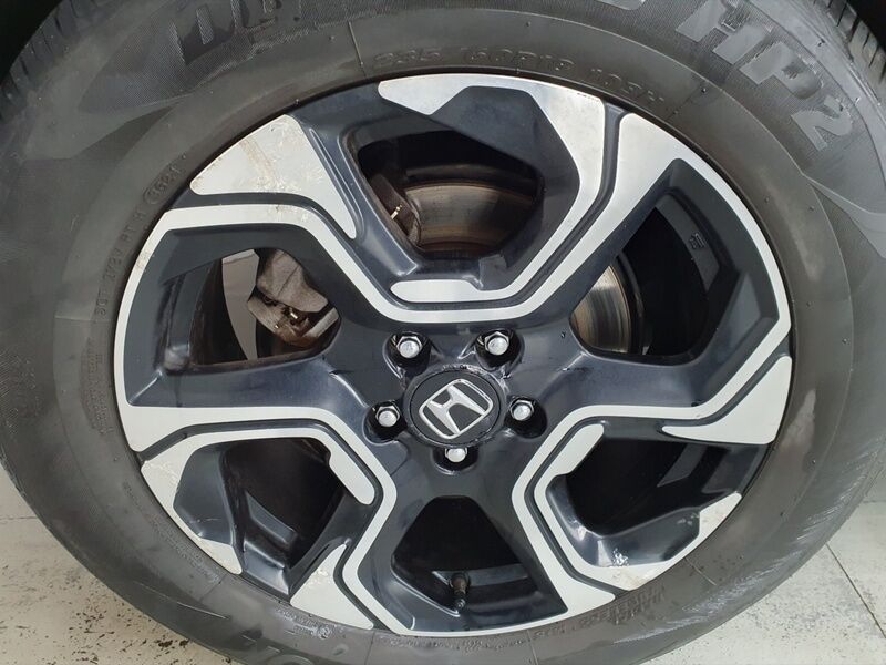 More views of Honda CR-V