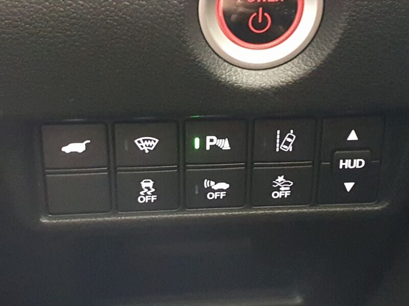 More views of Honda CR-V