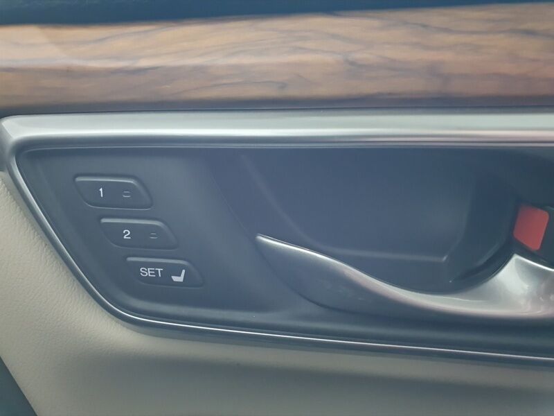More views of Honda CR-V
