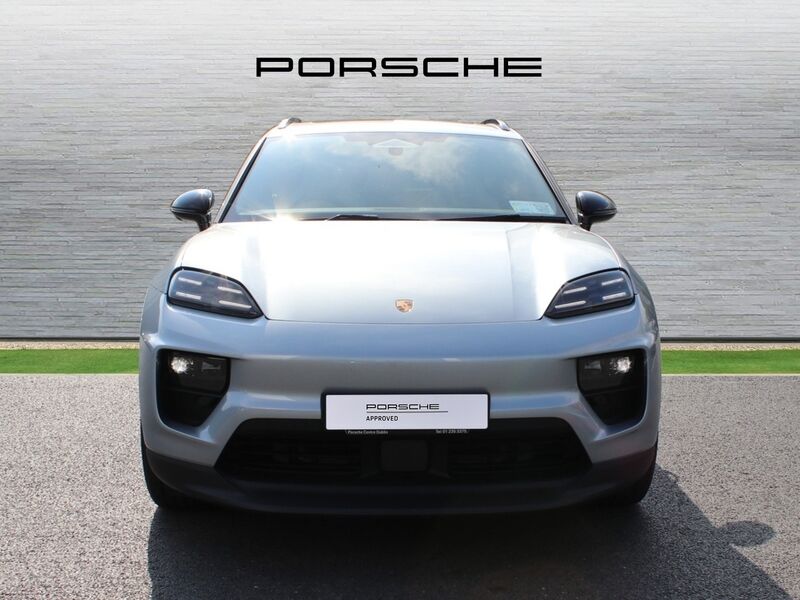 More views of Porsche Macan