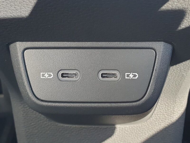More views of Volkswagen Taigo