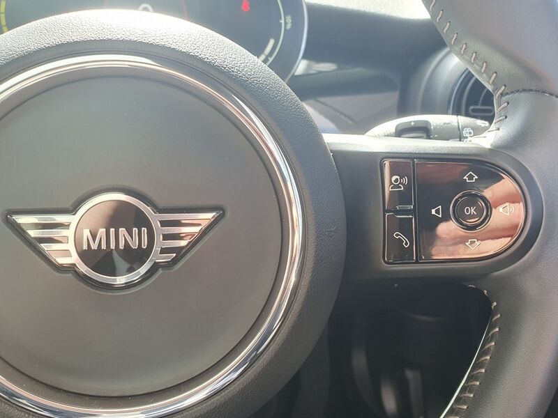 More views of MINI Hatch