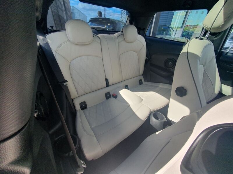 More views of MINI Hatch