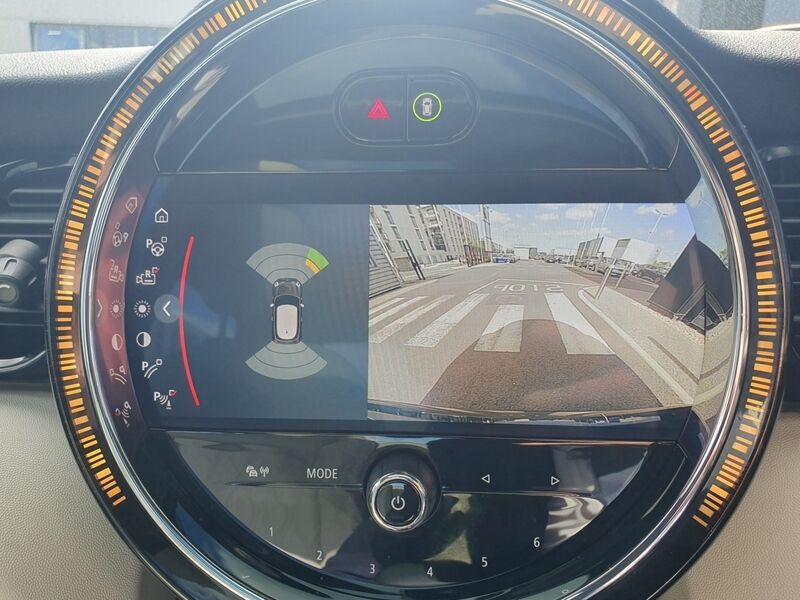 More views of MINI Hatch