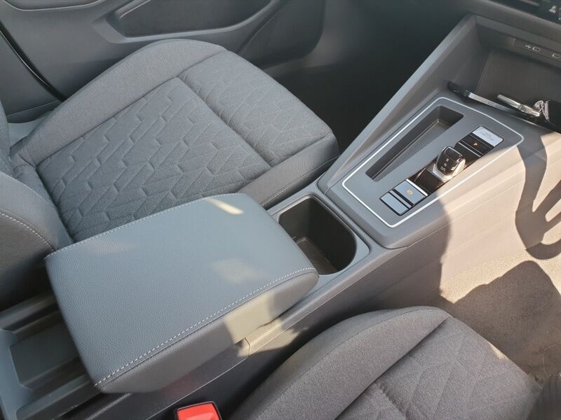 More views of Volkswagen Golf