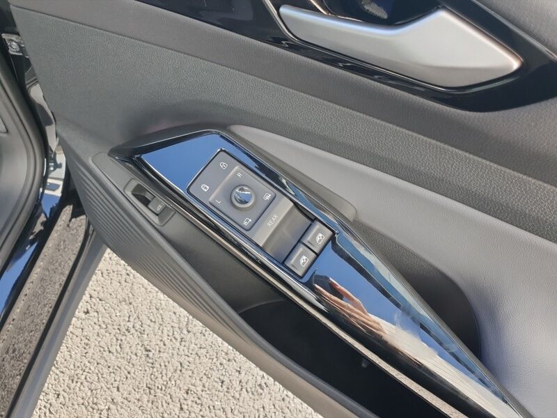 More views of Volkswagen ID.5
