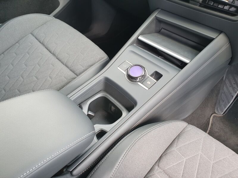 More views of Volkswagen Tayron