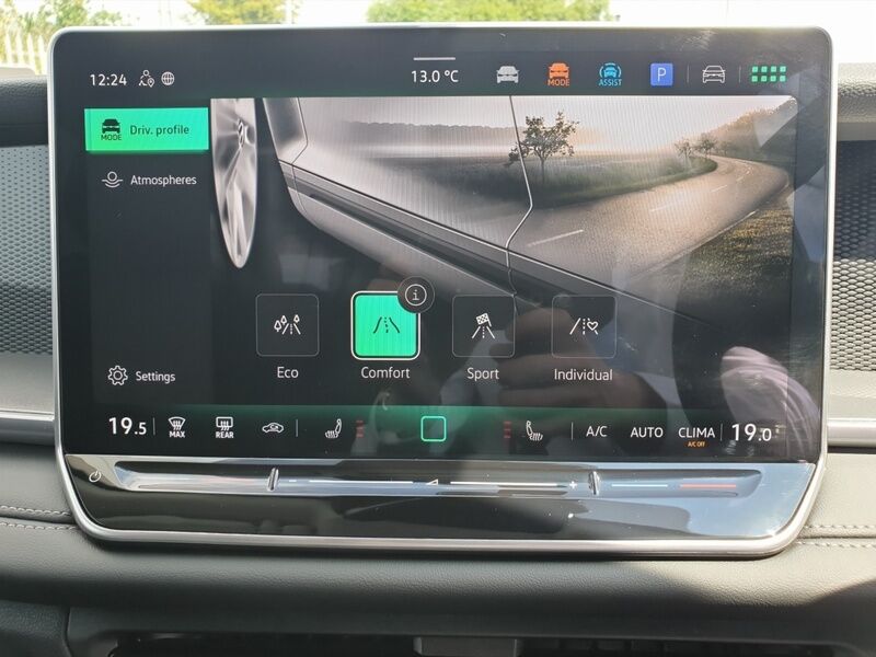 More views of Volkswagen Tayron