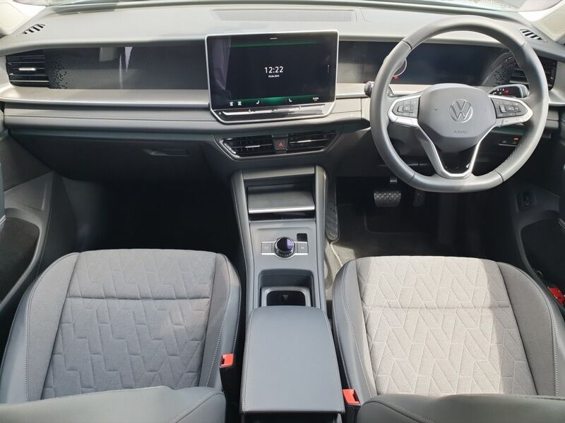 More views of Volkswagen Tayron